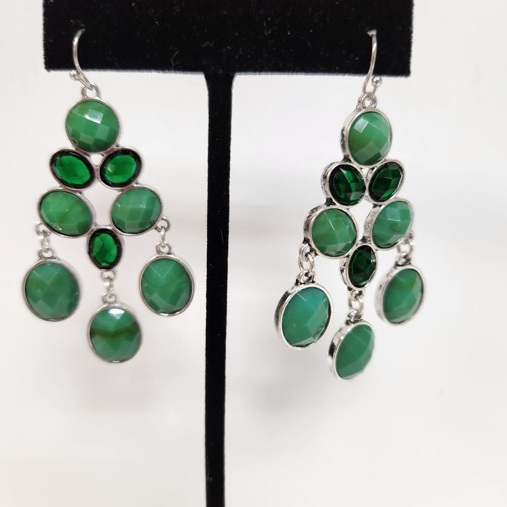Candy Green Premier Designs Silver tone dangle faceted hook earrings Faceted NOS